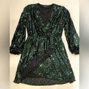 AKIRA Akira Black Label Dress  Emerald Green Sequin Dress size Medium